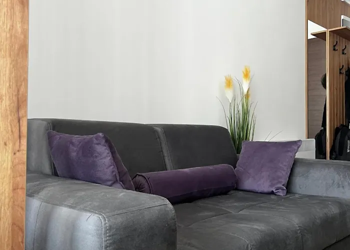 Hill A84 Διαμέρισμα *